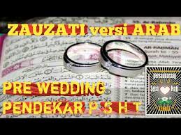 Inilah dua koleksi contoh foto prewedding ala tarzan yang cewek gantung di pohon yang tidak patut untuk di coba bagi mereka yang siap menikah dan kalau di coba bisa batal nanti nikahnya. Prewedding Psht Romantis Nusagates