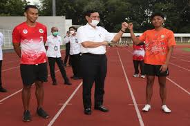 Dari minimarket hingga bergabung jadi tni berkat prestasinya, lalu muhammad zohri telah menerima delapan hadiah spesial dari berbagai kalangan. Begini Cara Ketum Pb Pasi Motivasi Zohri Dan Sapwan Olahraga