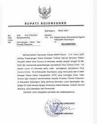 Surat edaran adalah surat yang isinya menyangkut pemberitahuan secara resmi didalam instansi, lembaga atau organisasi sebagaimana peraturan pemerintah republik indonesia nomor 77 tahun 2007 tentang lambang daerah. Bupati Himbau Agar Santri Yang Di Pondok Dipulangkan Wartaku Id