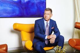 Free shipping on orders $150+. A Different Type Of Men S Store And The Custom Suits That Even Quarterbacks Love How A Ut Grad Changed Shopping For Your Benefit With Q Clothier