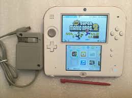 El nuevo 2ds xl incluso trae su . Sistema De Juego Nintendo 2ds Blanco Nuevo Super Mario Bros 2 Pre Instalado Consola C34 Ebay