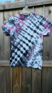 Black And Purple Tie Dye Shirt Tie Dye Shirt Black And Pink Tie Dye Shirt By Messymommastiedyes Tie Dye Tie Dye Outfits Tie Dye Techniques