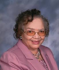 Obituary of Julia Elizabeth Holmes