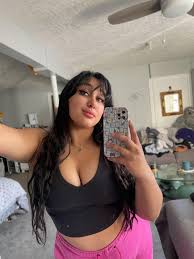 its finally nice enough to not wear a jacket out😻☀️😊 : rselfie