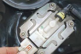 Cangklong busi atau tutup busi motor honda. Jangan Takut Bongkar Mesin Injeksi Karena Gak Perlu Reset Ecu Lagi Kok Semua Halaman Motorplus