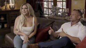 Too Hot To Play Outside With Curvy Wife - Kayley Gunner - EPORNER