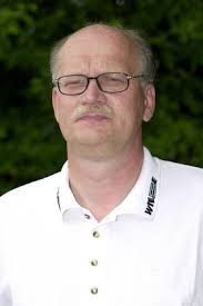 Mannschaftsarzt Dr. Karl-Friedrich Sander im Porträt Fußball 1. BL Herren  Saison