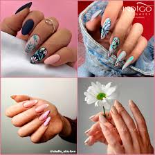 There is a kind of almond acrylic nail that is elegant, easy to wear, and stylish for your summer nail designs 2021. Cute Spring Color Almond Nails 2020 Ideas Stylish Belles