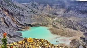 September 5, 2011 pukul 9:38 pm. Sering Dikaitkan Dengan Cerita Rakyat Sangkuriang Ini Sejarah Geologi Tangkuban Perahu Tribun Travel