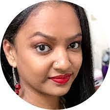 Teisha Henry's Instagram, Twitter & Facebook