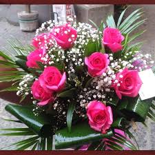 Fioraio Napoli Bouquet Di Rose Fucsia Consegna A Domicilio Con Una Semplice Telefonata 0815511767 Fiorista Napoli Www Chi Bouquet Di Rose Bouquet Fiorista