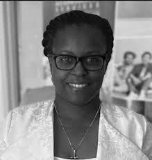 Avneesh Kaur's Instagram, Twitter & Facebook