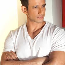 Sharman joshi is back