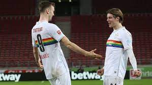 Sondertrikot Des Vfb Stuttgart Vfb Stuttgart Bietet Das Regenbogentrikot Erneut An Vfb Stuttgart Stuttgarter Nachrichten