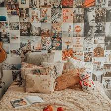 Kunci lain agar kamar tidur lebih aesthetic adalah dekorasi di kamar. Poster Aesthetic Untuk Dinding Kamar 120 Ide Poster Hiasan Dinding Dekorasi Rumah Terbaik Ukuran Poster Poster Hiasan Gunakan Bingkai Kolase Untuk Mengisi Area Dinding Kamar Yang Kosong Johanne Loch