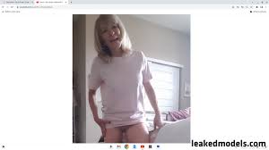 Crazy Carol Kyser's hottest nude pics now