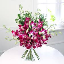 5 wedding gift ideas that are perfect for older couples. Anniversary Gifts For Elderly Couples Gift Ideas For Older Couples Igp Com