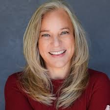 As my term as Vice President of Marketing for University of Arizona Alpha  Phi wraps up, I find myself filled with gratitude for this incredible  opportunity.