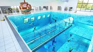 Voici A Quoi Va Ressembler La Piscine La Plus Profonde Du Monde Qui Se Construit En Pologne Insolite Bfm Immo