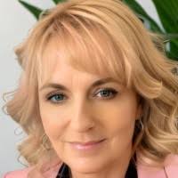 Silvia De La Garza Email & Phone Number