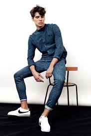 5 Easy Ways For College Students To Upgrade His Style Denim Editorial Denim Photoshoot Mens Outfits