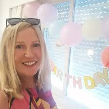 I'm partial.” 😂😂 Peter Crouch, the gift that keeps