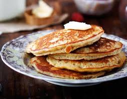 Crepe A L Erable Et Aux Amandes In 2020 Yummy Pancake Recipe Almond Pancakes Paleo Gluten Free Recipes