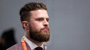 Kansas City native Heidi Gardner will be celebrating the Chiefs' home  opener here in the metro.  https://fox4kc.com/news/isiah-pacheco-heidi-gardner-to-attend-dicks-house-of-sport-opening-weekend/