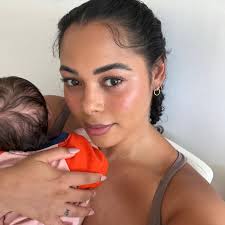 I started my first day back at work last week and it wasn't TOO bad lol I  missed her like crazy though. I'm starting to feel normal again so I'll be  posting