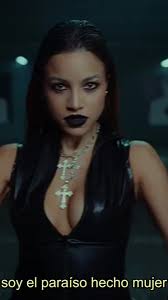 Naty Peluso Uñas Largas