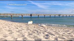 Die eine verläuft durch einen waldstreifen zwischen strand und ort und die andere richtung ortschaft, mit gastronomie und geschäften. Ostseebad Boltenhagen C Boltenhagen Travel Youtube