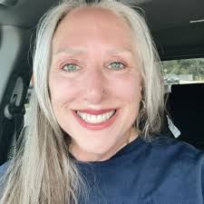 What are the best nail salons in Wesley Chapel for acrylic nails?