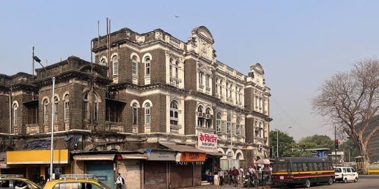 Reverse Orientalism, Slander and the Origins of Bombay's Once Fashionable Capitol Cinema | Parsi Khabar