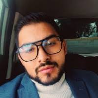 50+ perfiles de «Ed Arriaga»