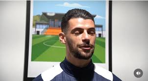 Anise and Jack's kiss in Stargate