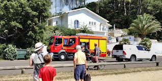 Cpi 4002 2018 000 027 820, délivrée par la cci des landes le 1er juillet 2018. Hossegor Un Feu De Cabanon Se Propage A La Foret Un Hectare Brule