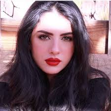 Pin By ش ه د آل ر بيعي On نورس ستار Nawres Sttar Beauty Girl Beauty Hair Styles
