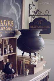 23 Chic Yet Spooky Halloween Decor Ideas For The Home Harry Potter Room Decor Harry Potter Decor Harry Potter Christmas