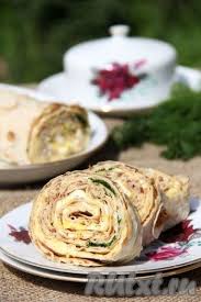 рулет из лаваша с крабовыми палочками и плавленым сыром Hochu Podelitsya Receptom Prigotovleniya Ruleta Iz Lavasha S Rybnymi Konservami Rybku Dlya Etoj Holodnoj Zakuski Mozhno Vzyat Lyubuyu Go Idei Dlya Blyud Kulinariya Eda