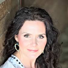 Michelle Dolan's Instagram, Twitter & Facebook