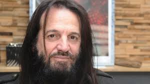 He is an actor, known for le passage (1986). Francis Lalanne Papa Pour La 5e Fois Il File Le Parfait Amour Avec Alice 24 Ans Rencontree A Bruxelles Rtl People