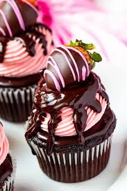 Chocolate Covered Strawberry Cupcakes Recipe Queenslee Appetit Recipe Cupcake Recipes Baking Strawberry Cupcake Recipes