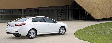 It debuted at the moscow international automobile salon, at the end of august 2010. Renault Latitude Infos Preise Alternativen Autoscout24
