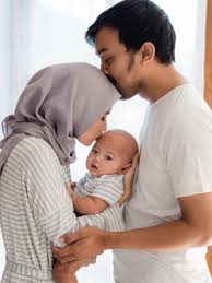 Karena harapan orang tua yang disisipkan kepadanya dalam sebuah nama. Nama Bayi Yang Tidak Dianjurkan Menurut Agama Islam Kumparan Com