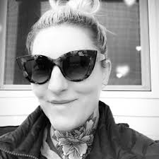 Suzanne Dunning's Instagram, Twitter & Facebook