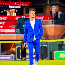 Dalton Cornett!!! Newest Firefighter!! Give him some love and tell me why  you’re a Dalton Cornett fan!!#bananaball #baseball #daltoncornett #dc3  #thefirefighters #batting #catcherslife @Dalton Cornett