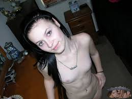 18 Yr Old Kami Model - Nude Teen Girlfriend