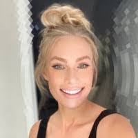 Shirley Boe's Instagram, Twitter & Facebook