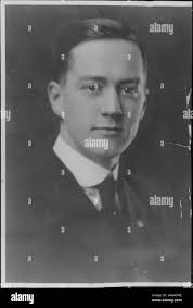 Ymca volunteer hi-res stock photography and images