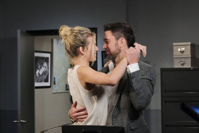 Days of Our Lives Spoilers Gallery For August 5: Surprising Spirit and Growing Closer - Soap Opera Digest